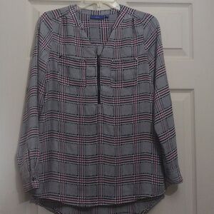Apt.9 long sleeve blouse with pockets size xs
